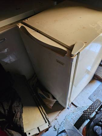 Mini fridge 1