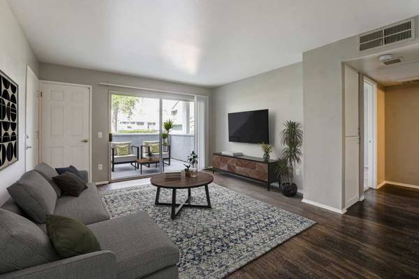 $2,199 / 1br - 650ft2 - Fitness on Demand, On-Site Dog Park, 1bd 1ba (440 E H St, Chula Vista, CA)63701586385153122