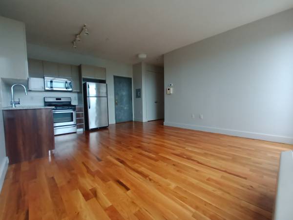 $3,395 / 1br - No Fee, 1 Bed + Terrace, Factory Conversion, Great Amenities, G Train (Bed-Stuy)63945494174978122