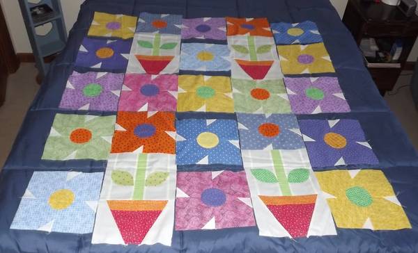 FLOWER QUILT HAND MADE QUILT PIECES 1