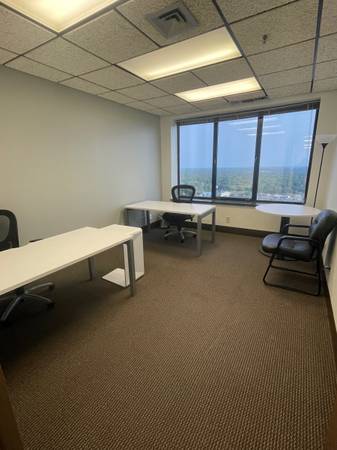 $800 🏙️ Oficinas icónicas en Clark Tower – Oficina privada - Código promocional 932 (Memphis, TN)63761650427777124