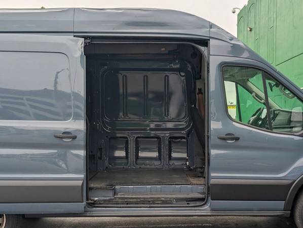 2020 Ford Transit-250 Extended Long - Photo 9