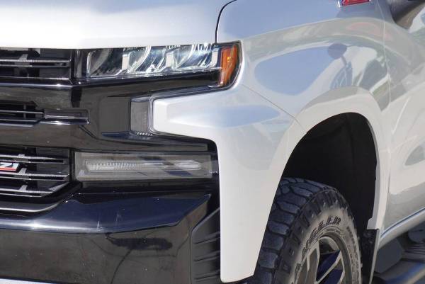2021 Chevrolet Silverado 1500 - Photo 2