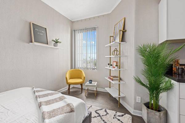 $1,312 / 272ft2 - Electrodomésticos nuevos, Plano de piso abierto, Nuevos gabinetes de cocina (Hollywood)63662653536643120