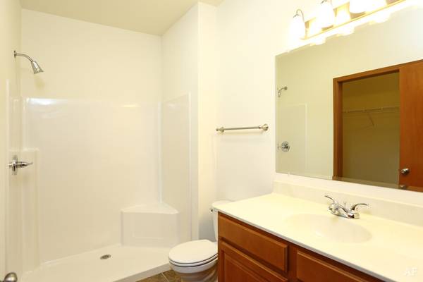 $1,495 / 2br - 1100ft2 - Heated Underground Parking-Available Now (Cedar Rapids IA)63815083015811124