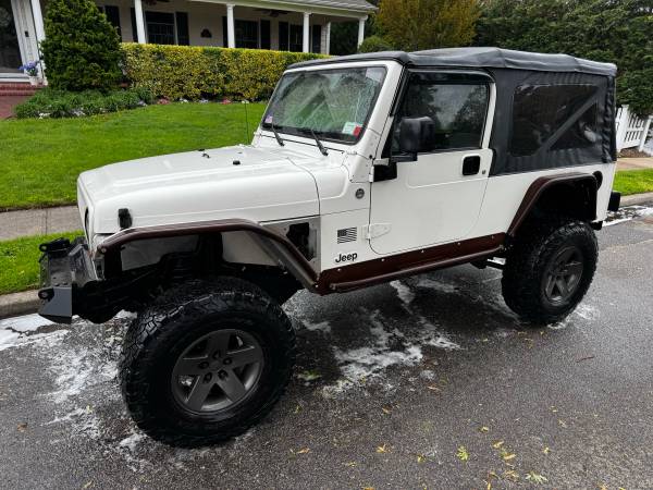 2005 Jeep Wrangler Unlimited - $10,000 (Oceanside)63614436951297122