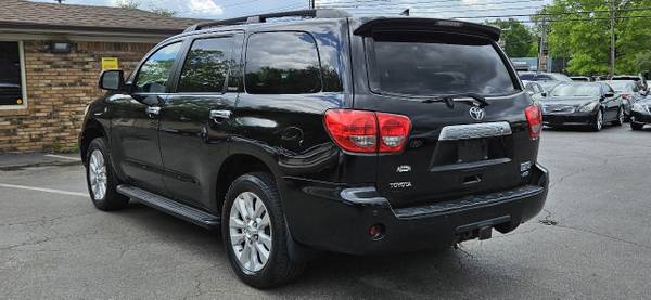 2010 Toyota Sequoia 4WD LV8 6-Velocidades AT Platinum (Nacional) - $20,980 (1634 NW Broad St Murfreesboro, TN 37129)63470755111809124