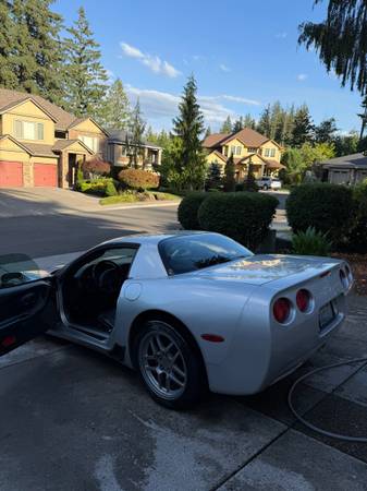 2003 Corvette C5 Z06 con kilometraje extremadamente bajo - $37,00063435627912963124