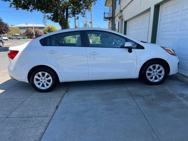 2012 Kia Rio in great shape - $3,200 (san mateo)63613113223297122