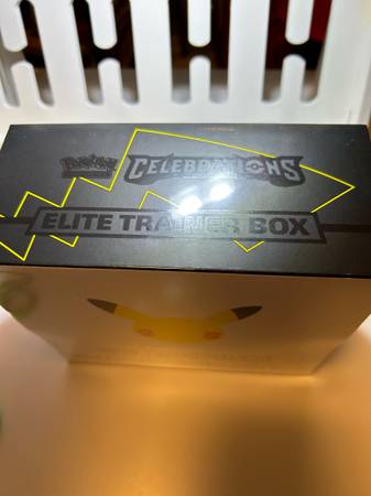 Pokemon TCG: Celebrations Elite Trainer Box 25th Anniversary Pokemon TCG: Celebrations Elite Trainer Box 25th Anniversary