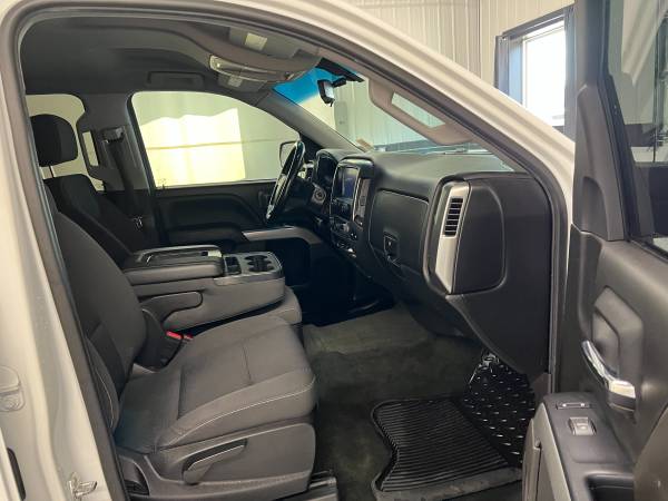 2018 Chevrolet Silverado 1500 LT - Photo 11