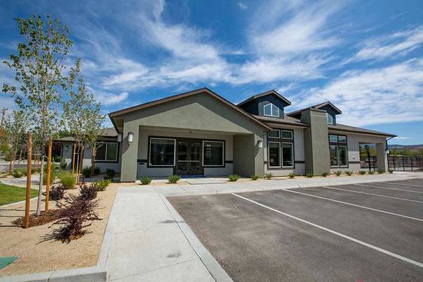 $1,630 / 3br - 1150ft2 - 3/bd 2/ba, Wood style flooring, Amazon Hub package lockers (600 Geiger Grade Road, Reno, NV)63682255334019124