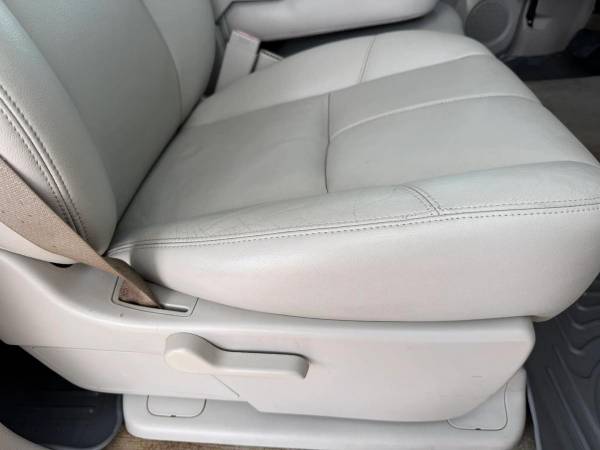 2012 Chevrolet Silverado 3500 - Photo 13