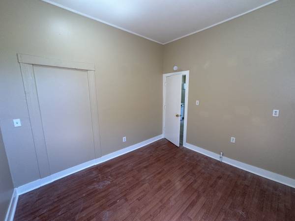$905 / 1br - Apartamento de una habitación de lujo asequible (distrito financiero)63888990424065122