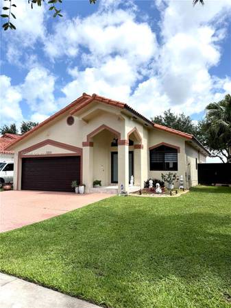 No Credit? No Problem – Fast Move-In single-family home 1