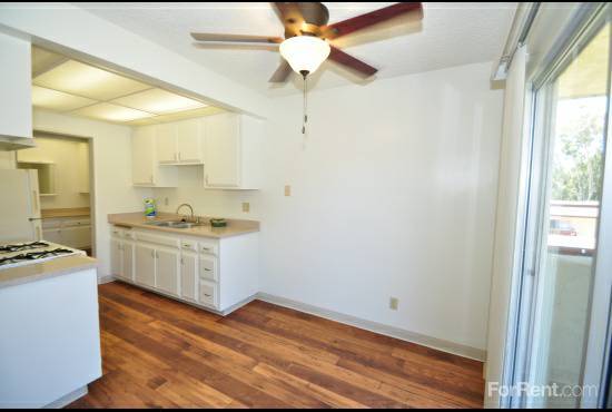 $2,425 / 1br - 882ft2 - Amazon HUB Parcel Locker, Programa de Referidos para Residentes, Sin Depósito por Mascotas (2051 Geneva St, Oceanside, CA)63657192578179121