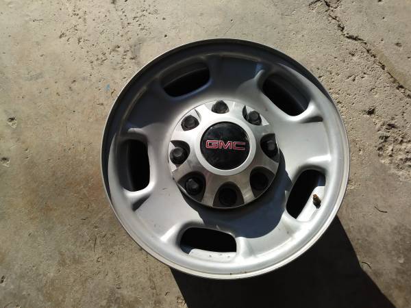 (4) 8 lug GM 17" rims 1