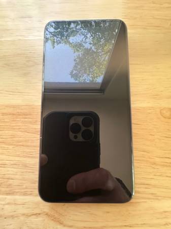 Apple iPhone 11 Pro Max 64GB - Factory Unlocked - 96% Battery