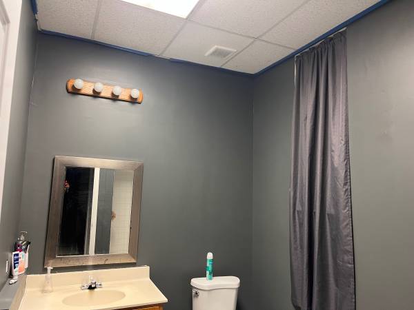 $150 / 1br - $150 weekly rental special (70/Salsbury (Natural bridge))64053025677442124