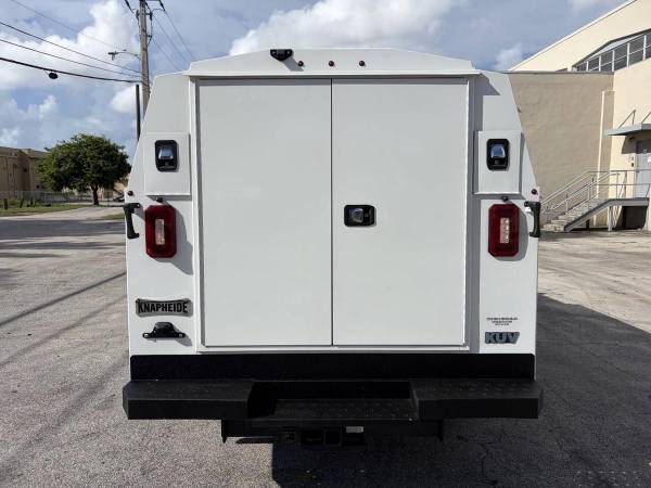 2019 Chevrolet EXPRESS 3500 CUTAWAY - Photo 11