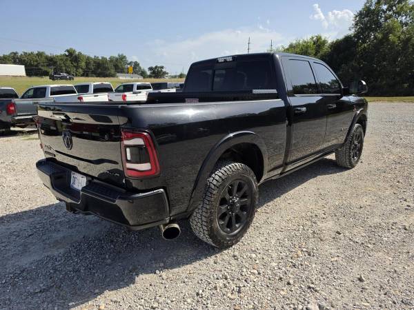 2019 RAM 3500 Laramie 6.7 - Photo 4