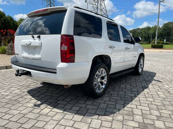 2007 Chevy Tahoe LT**Funciona Excelente - $8,000 (Atlanta)63620620865539124