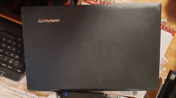 LENOVO製 B590 パソコン　Windows11 LENOVO B590 LAPTOP i3 2.20GHz 10GB RAM 300GBHDD WINDOWS 11