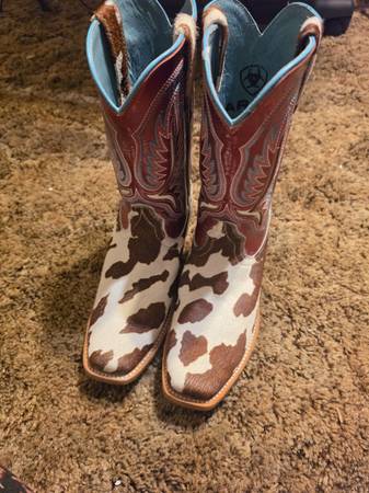 Ariat 1