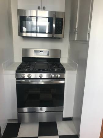 $2,995 / 2br - 864ft2 - 2BR-1Bath Remodeled 1/2 block to Laurel Village (San Francisco)63928541444226122