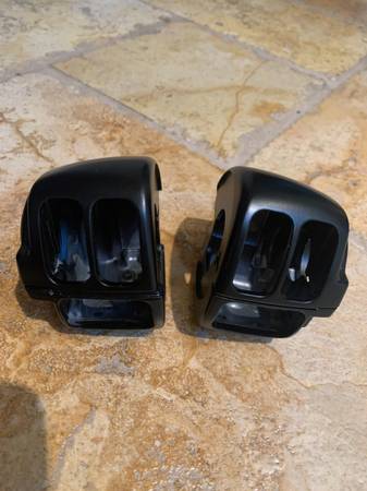Harley Davidson Touring Switch Housings OEM 1