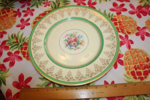 MYOTT Staffordshire England Dinner Plate 1