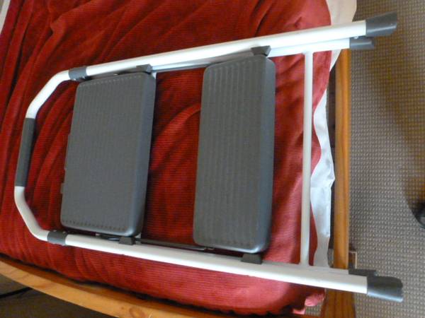 Gorilla Ladders folding 2 step stool/ladder 1