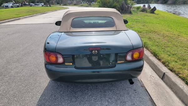 1999 Mazda Miata descapotable, 5 velocidades, restaurado - $4.950 (Clearwater)63443071297923123