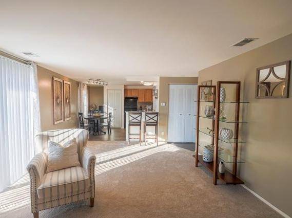 $1,101 / 1br - 700ft2 - Playground, Package Receiving, New Kitchen Appliances63953482599042123