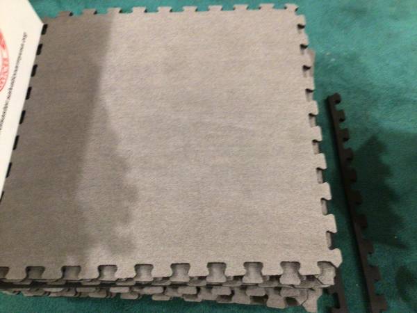 Carpet Tiles 3/8 in. Thick, Size 24 x 24 1