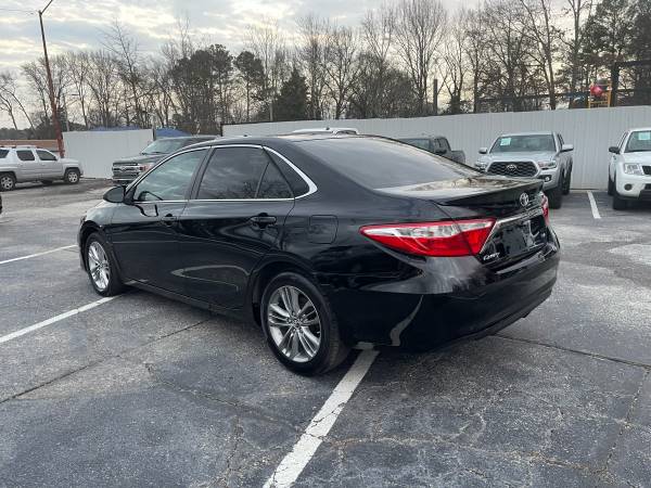 2016 Toyota Camry - $13,250 (Forest Park)63620487195393123