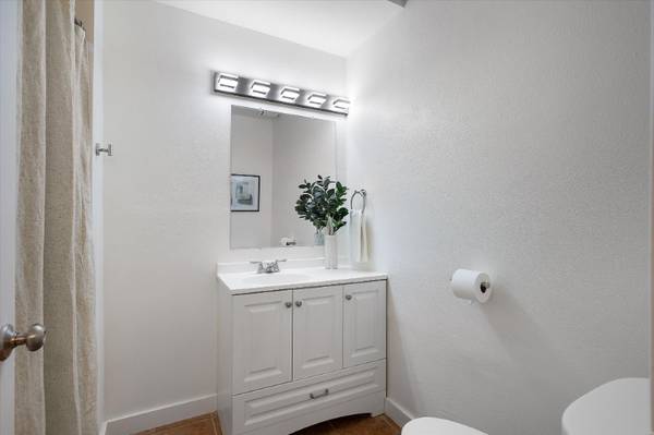 $950.00 / 1br - Habitación amueblada para un solo ocupante en alquiler en amplia casa de 2400 pies cuadrados63623945156611124