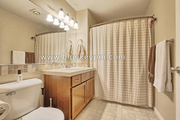 $1,695 / 1br - 668ft2 - 1 Bed, 1 Bath Condo in Bethany Village with Common Area Pool63999454343939124