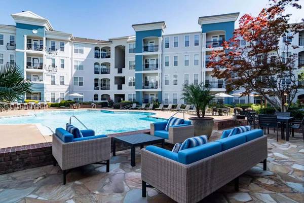 Comfortable 2 bed, 1 bath, prime location! 1