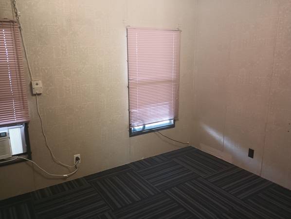 $17,000 / 2br - 980ft2 - 1983 Mobile Home 2b2b 14x70 980sf all ages park. Northwest Side (Tucson)63674842741635124