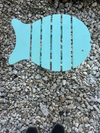 Fish Foldable Light Wooden Table 1