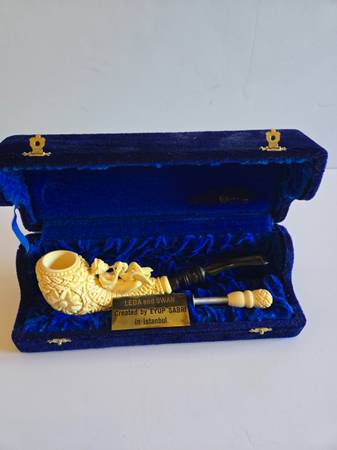 Eyup Sabri ~ 1983 ~ Leda and Swan Rare Meerschaum NEW 1
