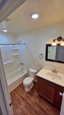 $1,800 / 1br - 800ft2 - Spacious 1BD 1BA Available (El Cajon)63998601123331121