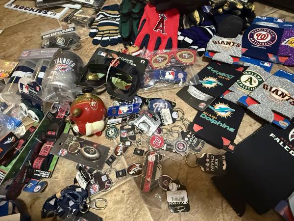 One-Day Mega Garage Sale – All Kinds of Items, Friday Only! (Cleveland)63871910927107124