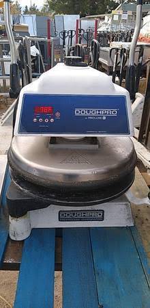 doughpro dp 1100 pizza crust maker 1