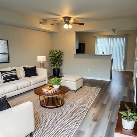 $1,749 / 2br - 886ft2 - 2/BD 1.5/BA, Balcony, Refrigerator (204 Kings Arms Street, Ashland, VA)64027112126723123