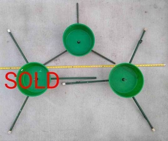3 rebar tripod Christmas tree stand with large water bowl metal spike 1