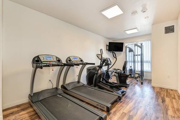 $1,424 / 1br - 590ft2 - Oakland Station (oakland lake merritt / grand)63686085986179121
