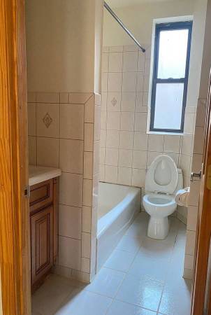 $900 / 1br - Sunny One Bedroom Close to Downtown San Mateo (san mateo)63813687089537122