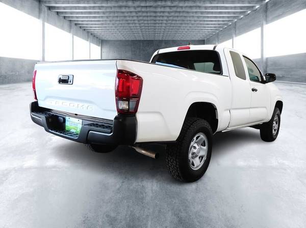 2022 Toyota Tacoma Camioneta SR de 2WD - $25,999 (Escondido Auto Super Center)63440450125057122